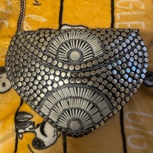 Antik Kraft Silver Decorative Fan-Pattern Crossbody Bag. Used like new.